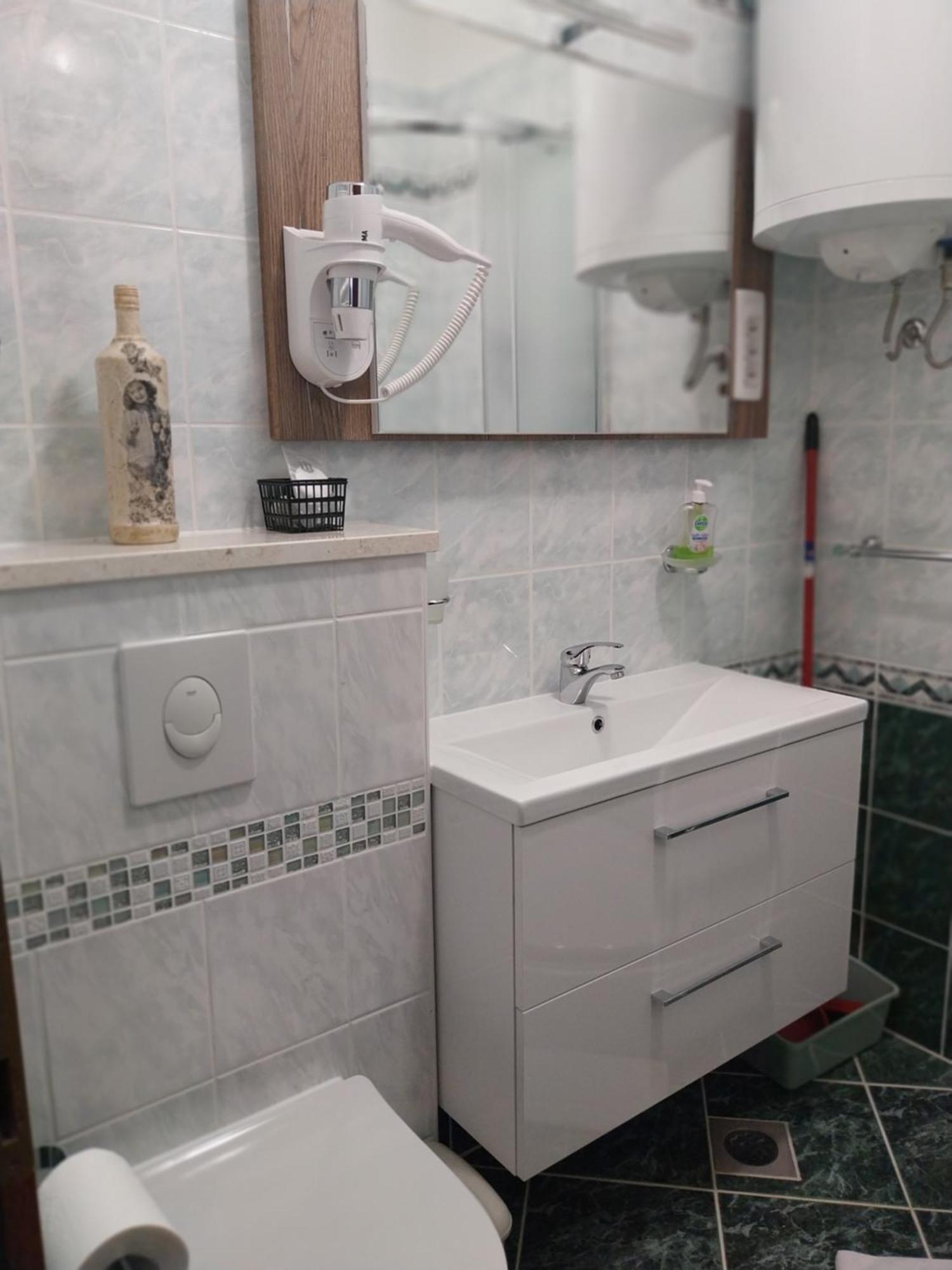 Guest House Lavanda 4 Njivice Luaran gambar